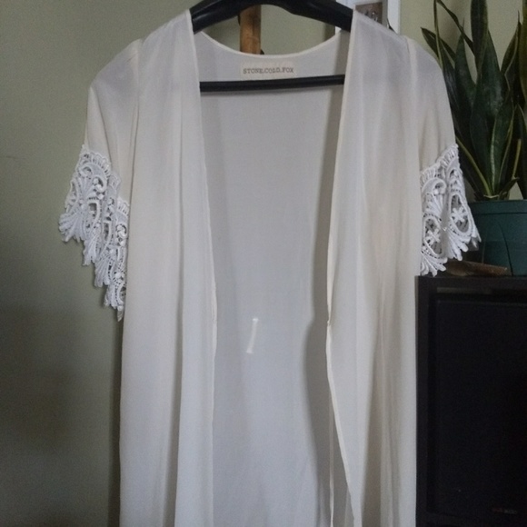 Stone Cold Fox Fox Robe In Ivory Silk - Picture 7 of 8